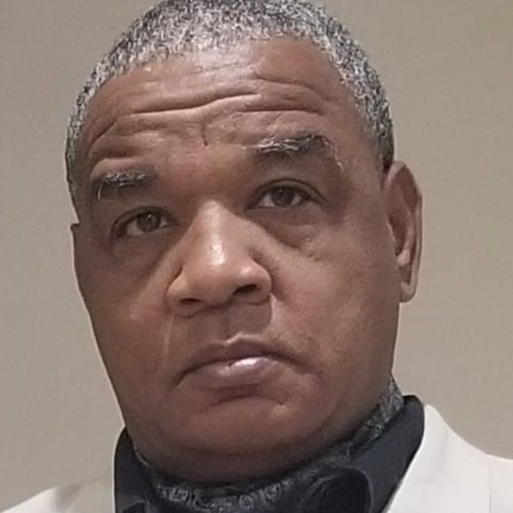 Meet your Posher, Alphonso